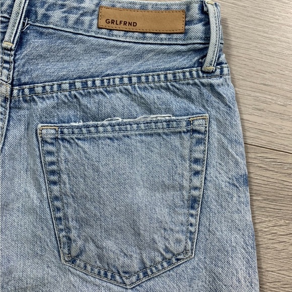 GRLFRND Cindy Jean Shorts in Top Down - Picture 5 of 12